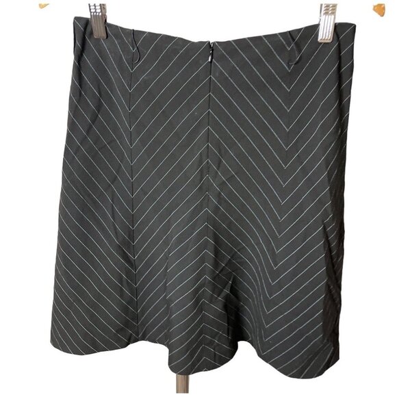 INC International Concepts Black Pinstripe Patterned A Line Short Skirt Sz 6 - Picture 2 of 8